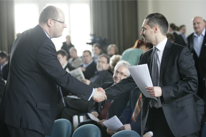 Paweł Adamowicz do Brukseli, a Jarosław Wałęsa do Gdańska?