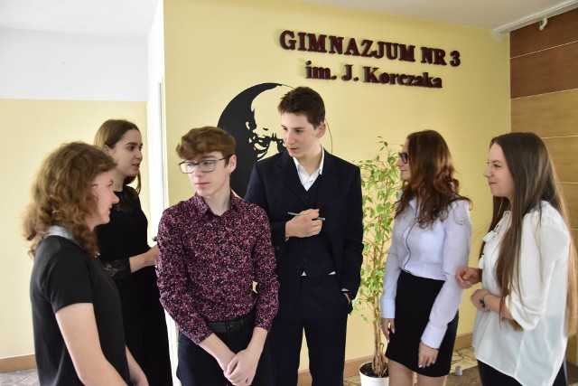 Młodzież z Gimnazjum numer 3 imienia Janusza Korczaka w Kielcach była zadowolona z poniedziałkowego egzaminu.