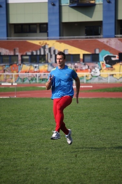 Liczymy, że w niedzielę Kamil Kryński stanie w blokach i razem z kolegami wprowadzi sztafetę 4x100 metrów do finału