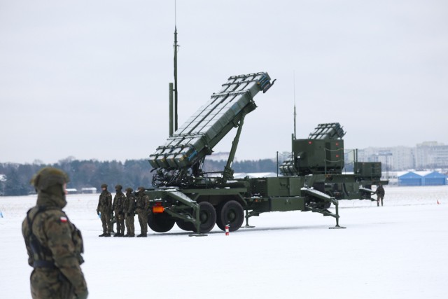 Szkolenie 37. dywizjonu rakietowego obrony powietrznej z 3. Warszawskiej Brygady Rakietowej Obrony Powietrznej w ramach pakietu szkoleniowego „PATRIOT Familiarization”, na terenie lotniska Warszawa-Bemowo