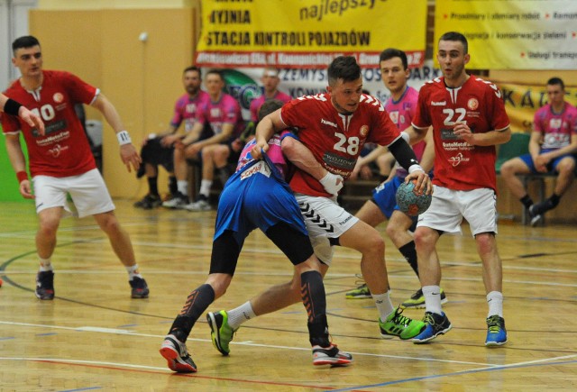 W meczu 1 ligi gr. B, Czuwaj Przemyśl wygrał z Ostrovią Ostrów Wlkp. 30:27 (16:14). To już ósme z rzędu zwycięstwo "harcerzy".