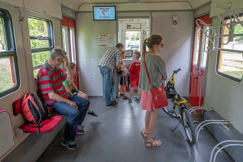 Nowy Sącz. Pierwszy szynobus ruszył na trasę. Regularne kursy rozpocznie 7 maja         