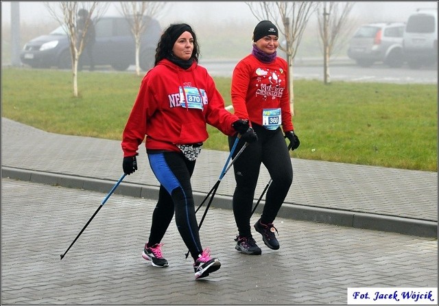 W sobotę w Koszalinie został zorganizowany Bieg Sylwestrowy. Podczas imprezy odbył się również bieg rodzinny oraz zmagania w nordic walking.