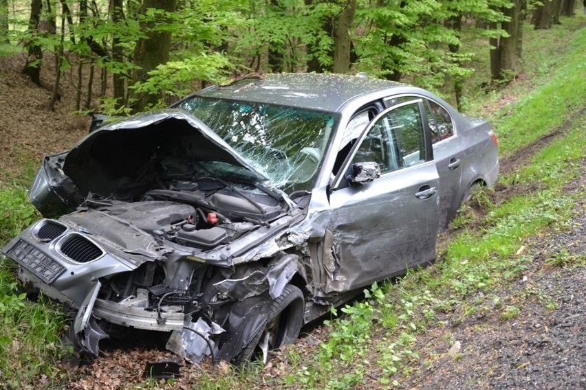 Wypadek w Jankowicach: Zderzenie bmw z mercedesem. W wypadku...