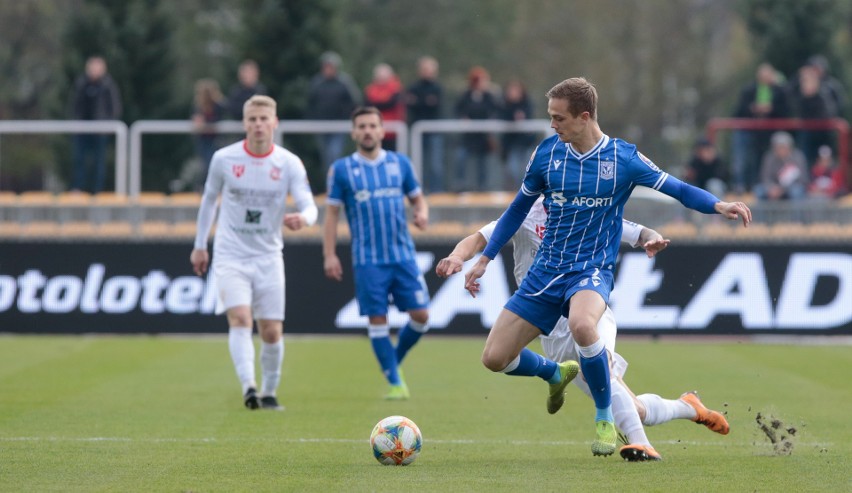 Lech Poznań rozgromił Resovię 4:0.