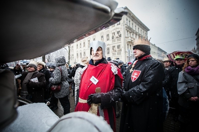 Jerzy Kropiwnicki doradza w NBP, a publicznie świętuje...