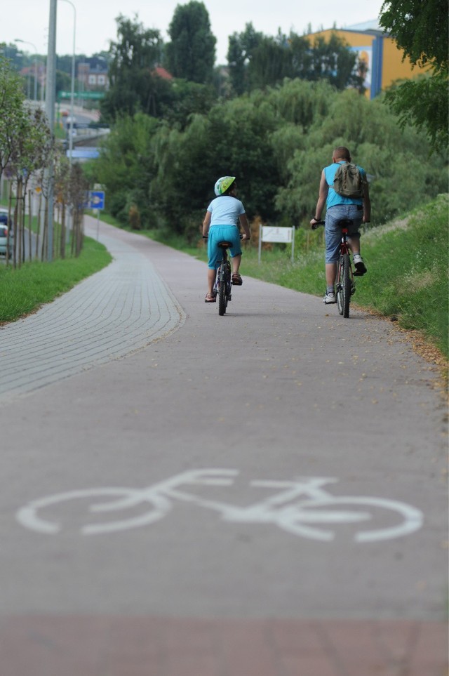 Będą drogi rowerowe do dworców kolejowych