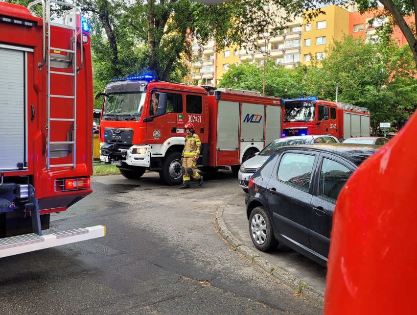 Pożar w bloku przy ul. Drzewieckiego we Wrocławiu