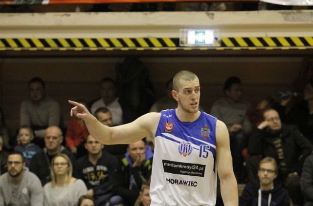 Patryk Nowerski zdobył najwięcej punktów (15) i miał najwięcej zbiórek (12) w ekipie gospodarzy.