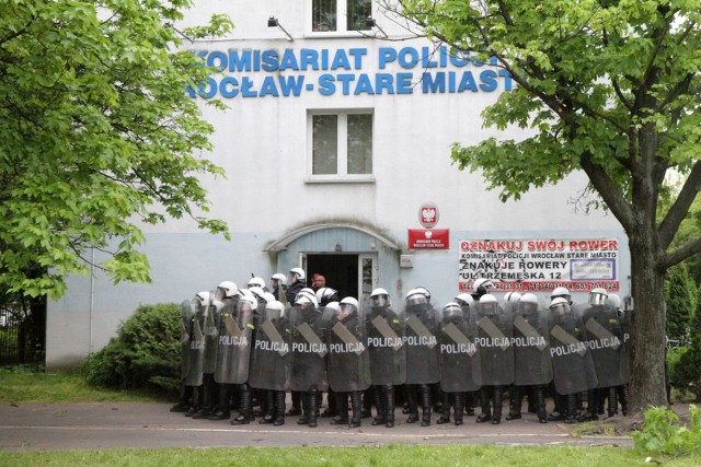W maju 2016 roku po śmierci Igora Stachowiaka we Wrocławiu wybuchły zamieszki