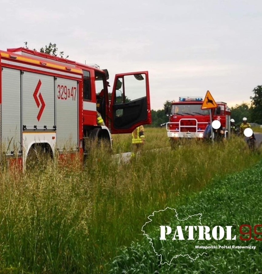 Wypadek w Czernichowie na drodze powiatowej