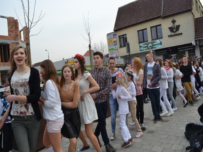 W Lęborku ponad 600 osób zatańczyło Belgijkę.