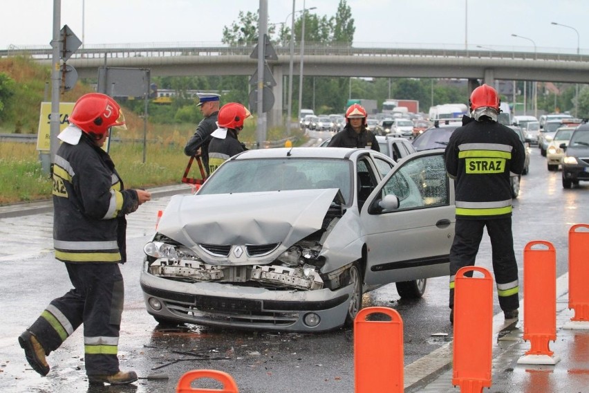 Wypadek na Sobieskiego. Matiz jechał pod prąd