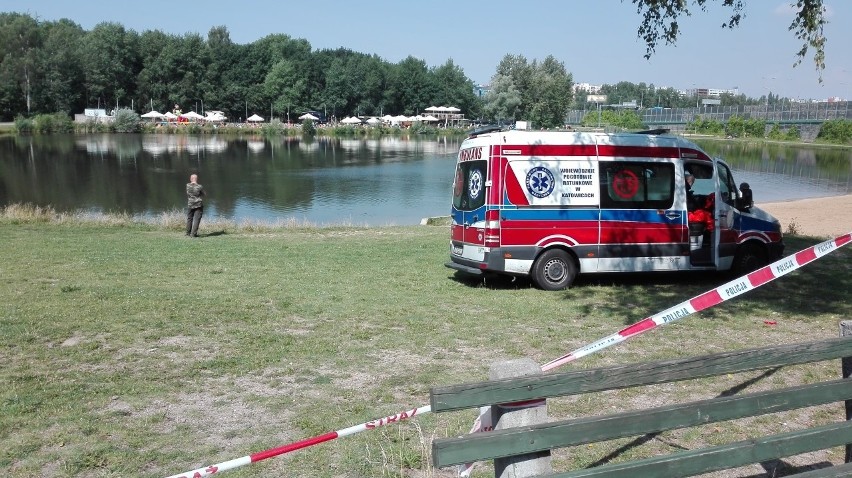 Poszukiwania w Dolinie Trzech Stawów. Plaża zamknięta....