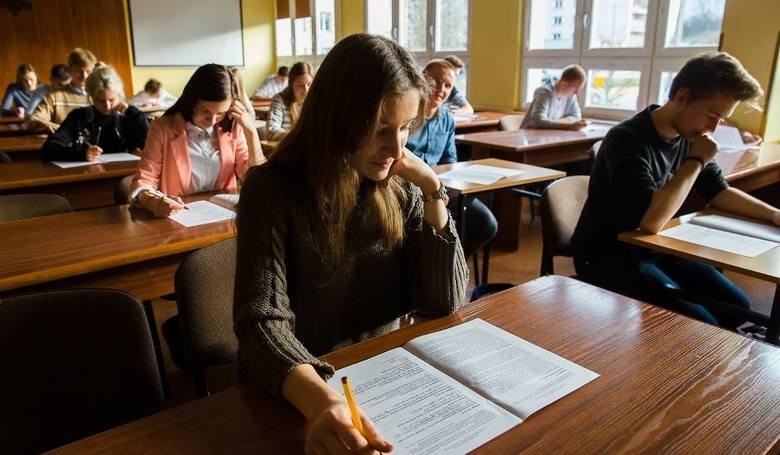 Matura poprawkowa 2017 Matematyka - odpowiedzi, rozwiązania...