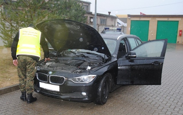 Kradzione bmw zatrzymała straż graniczna z placówki w Sejnach