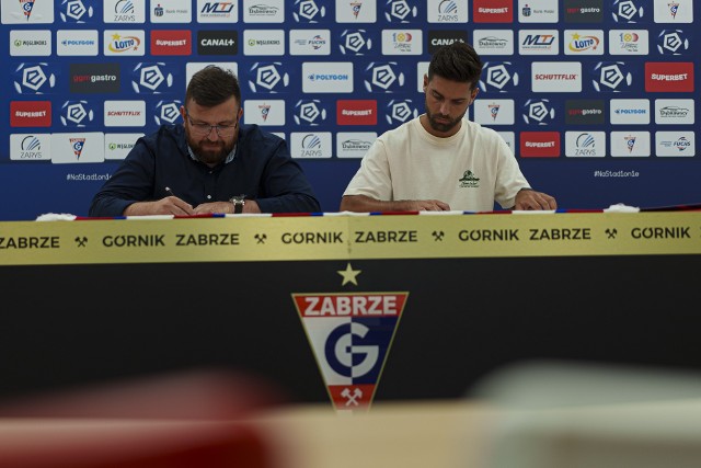 Dyrektor sportowy Łukasz Milik podpisuje umowę z Filipe Guterresem Nascimento.