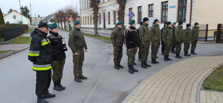 Przedstawiciele slużb mundurowych z Lipska uczcili rocznice...