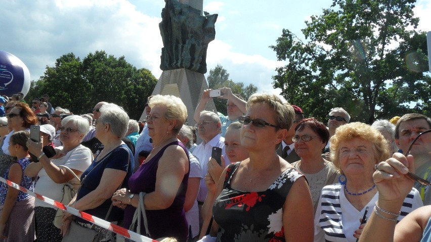 Wojewódzkie obchody Święta Wojska Polskiego w Tychach