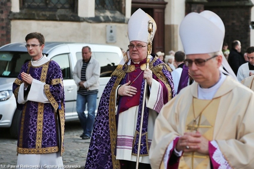 Wrocław żegna biskupa Józefa Pazdura (ZDJĘCIA)