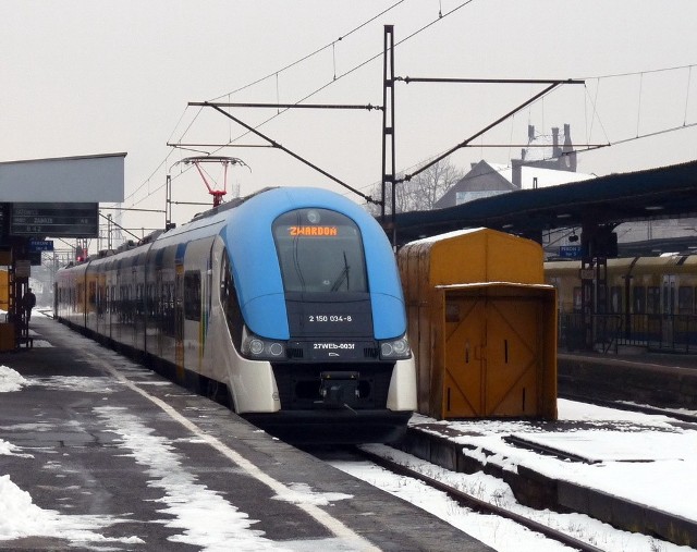 Pociągi relacji Katowice - Zwardoń jeżdżą wahadłowo