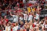 Kibice w Ergo Arenie na meczu siatkarek Polska - Tajlandia. 3 tysiące fanów dopingowało biało-czerwone ZDJĘCIA