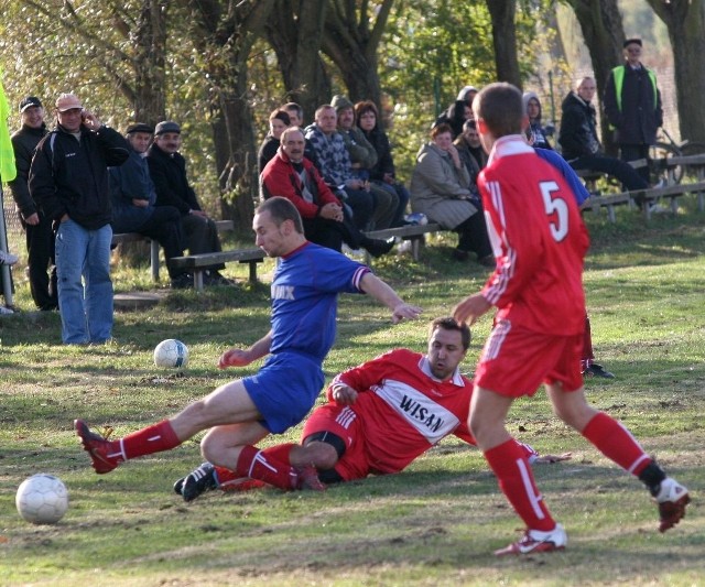 W Podwolinie piłkarze Wisanu rozegrali dobry mecz, ale paradoksalnie przegrali go aż 1:4. 