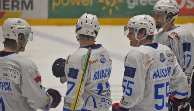 W decydującym meczu ćwierćfinału EUHL Szable Oświęcim wygrały na wyjeździe z Unią Żilina 3:1.