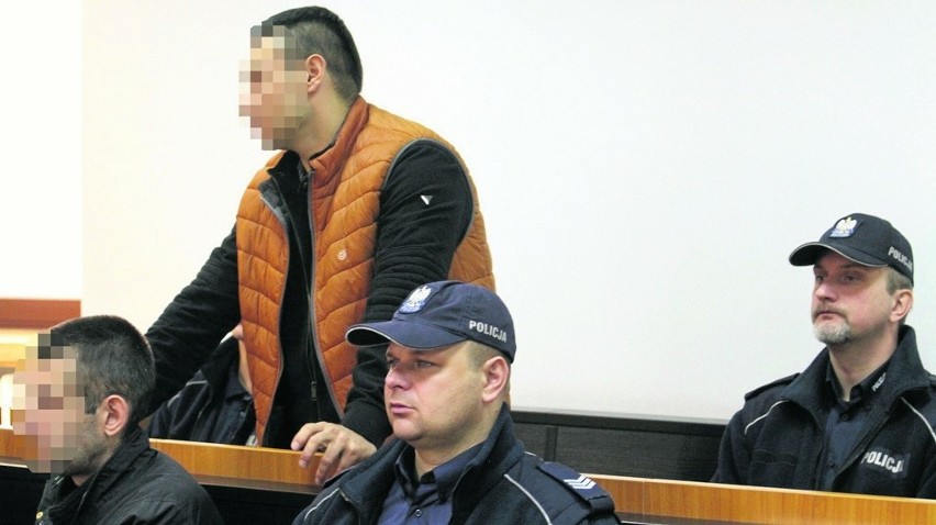 Krzysztof K. (stoi) podczas procesu przed Sądem Okręgowym w...