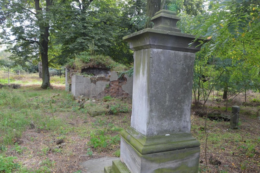 Cmentarz prawosławny należy do najstarszych nekropoli w Łowiczu [ZDJĘCIA]