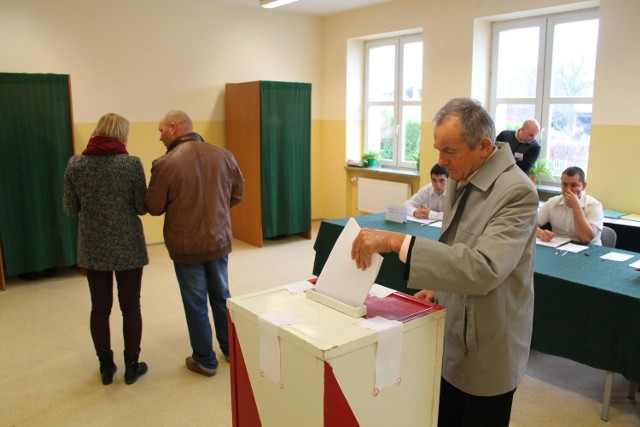 Pomysł z połączeniem wyborów i konsultacji społecznych muszą jeszcze zatwierdzić radni. Ale to tylko formalność.