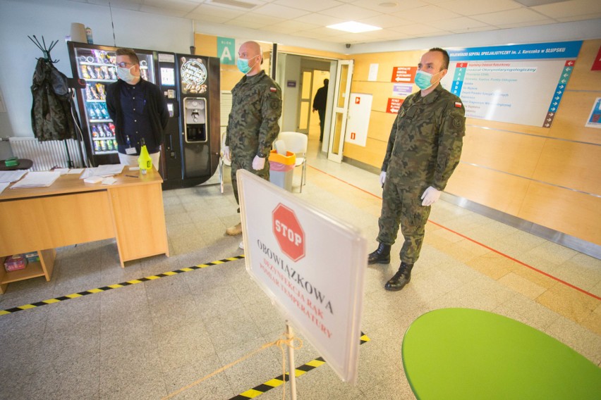 Żołnierze WOT wspierają słupski szpital (zdjęcia)