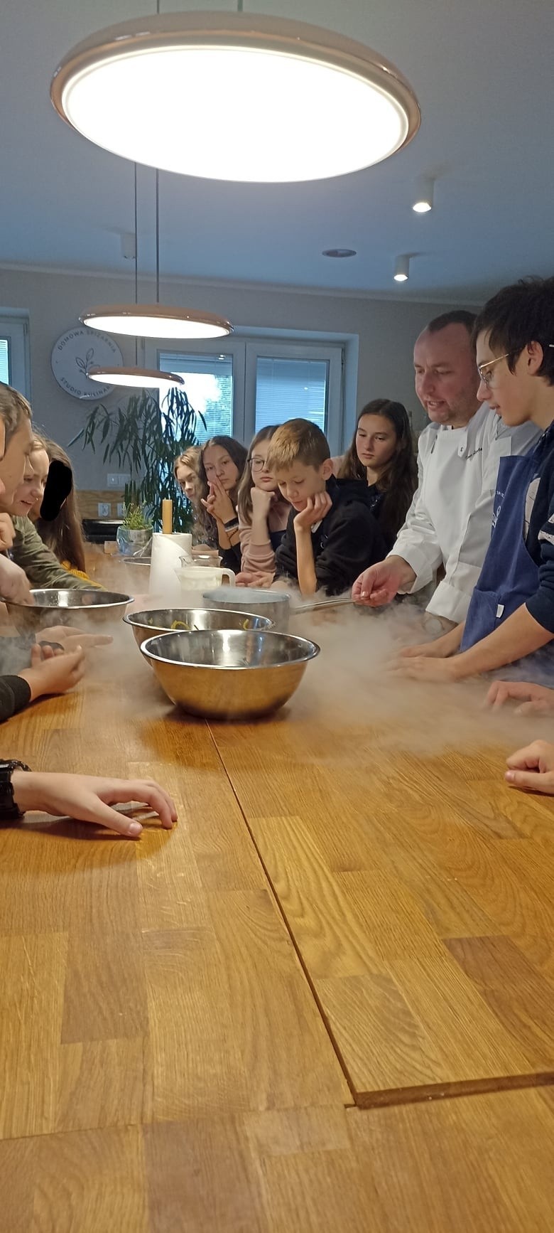 Uczniowie z Tarnawy wzięli udział w warsztatach kulinarnych....