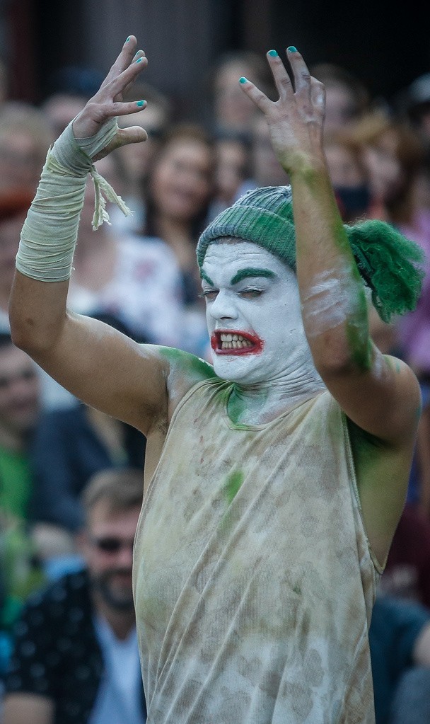 Międzynarodowy Festiwal Teatrów Plenerowych i Ulicznych FETA...