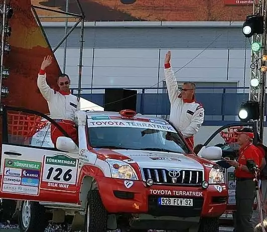 Arkadiusz Rabiega (z lewej) i Aleksander Sachanbiński 1 stycznia ruszą na trasę Dakaru 2010.