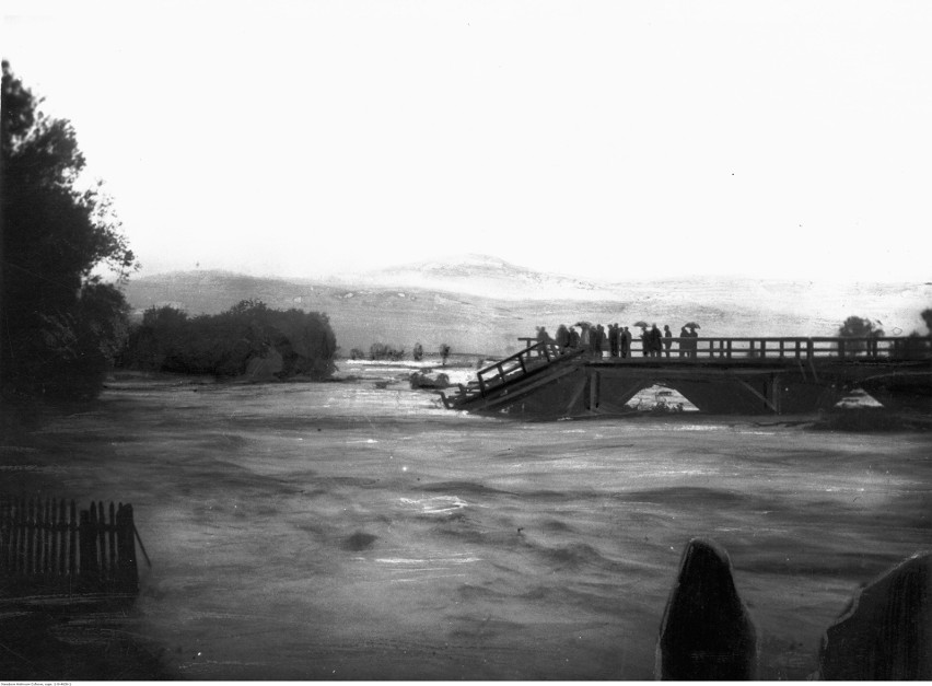 Zerwany most na Białym Dunajcu, lipiec 1934