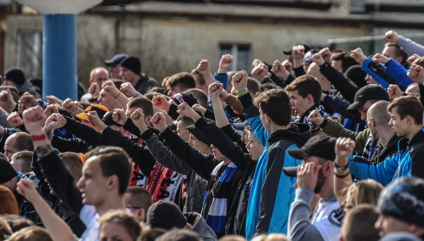 Zawisza Bydgoszcz pokonał Naprzód Jabłnowo Pomorskie 2:1 w...