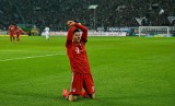 Robert Lewandowski zdobył dwie bramki z Borussią Moenchengladbach. Bayern Monachium wygrał 5:1 i zrównał się z Borussią Dortmund [WIDEO]
