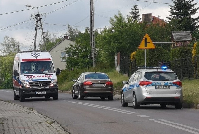 Dramat w Rybniku: 34-letnia kobieta wyrzuciła z okna...
