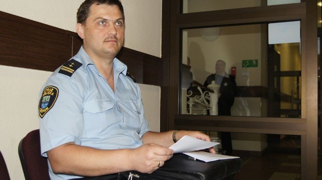 Jarosław Szwil, były komendant Straży Miejskiej w Czersku, ubiega się o posadę sekretarza gminy.