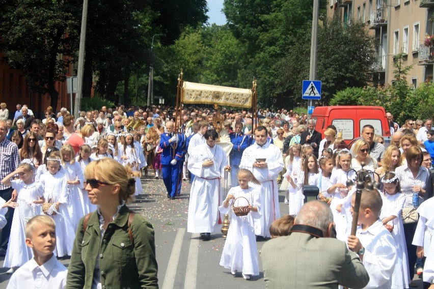 Boże Ciało 2014: procesja w Dąbrowie Górniczej