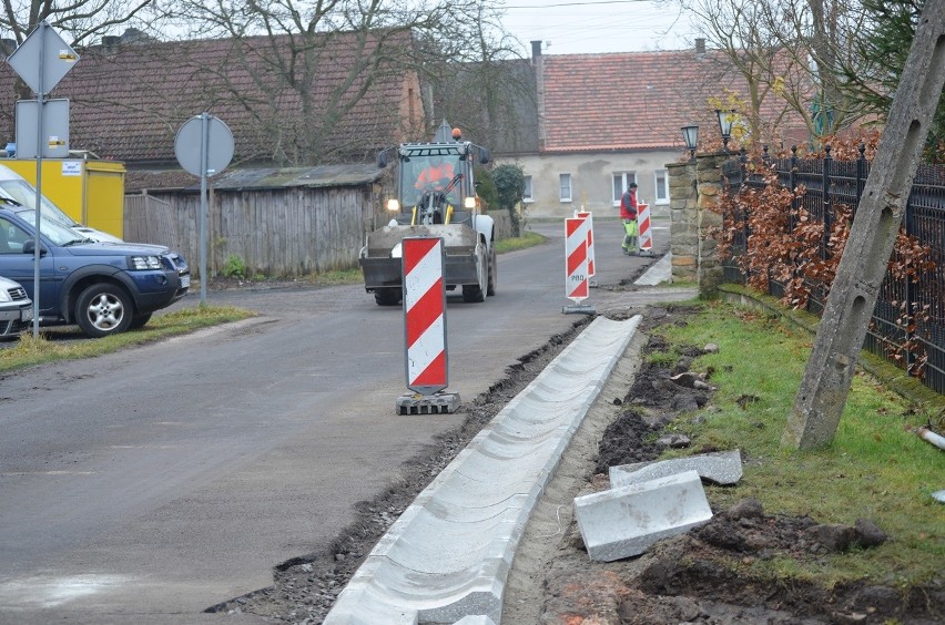 Kończą przebudowę drogi w Bądzowie