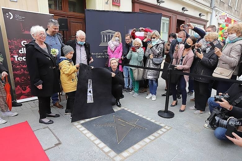 Nie żyje Barbara Połomska. Była pierwszą aktorką, która zagrała w zagranicznym filmie. Nie żyje gwiazda Teatru Powszechnego