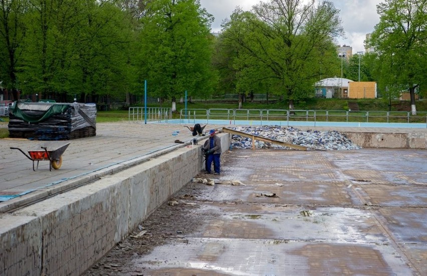 Trwają prace remontowe na kąpielisku odkrytym w bytomskim...