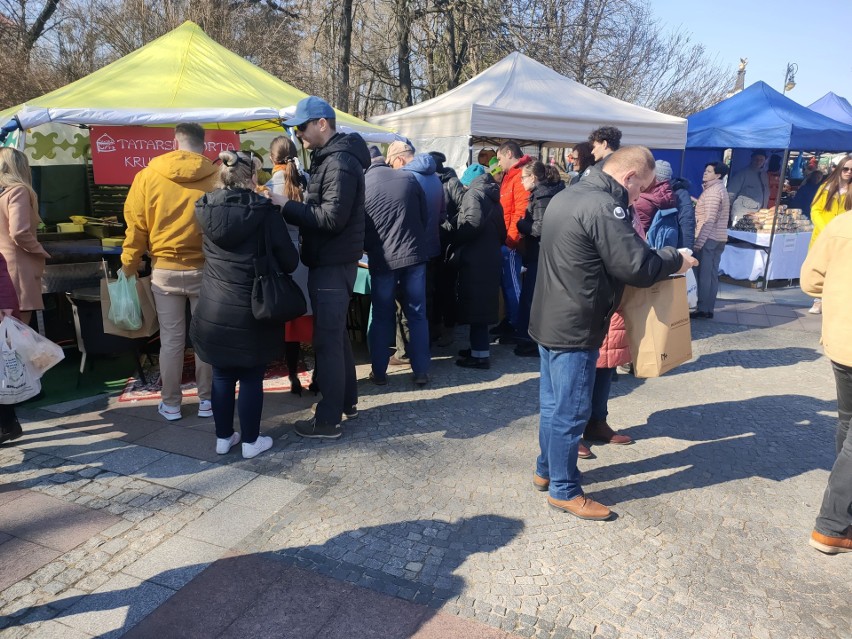 Jarmark Kaziukowy w Białymstoku. Przyjechało130 wystawców m.in. z Polski i Litwy [ZDJĘCIA]