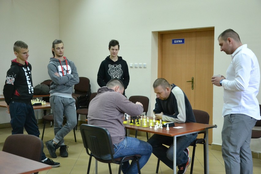 W Kikole odbył się turniej szachowy na rzecz Wielkiej...