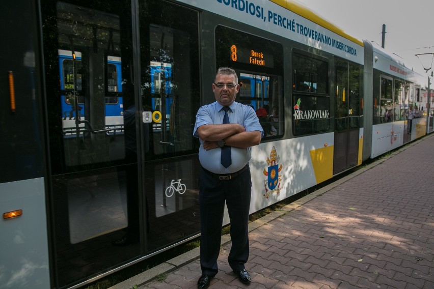 ŚDM 2016. To oni zawieźli papieża tramwajem na Błonia [ZDJĘCIA, WIDEO]