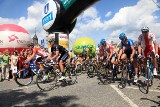 Tour de Pologne: Kolarze szykują się do startu u bram Stoczni Gdańskiej