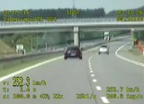 Pędził BMW na autostradzie ponad 250 km/h (FILM)