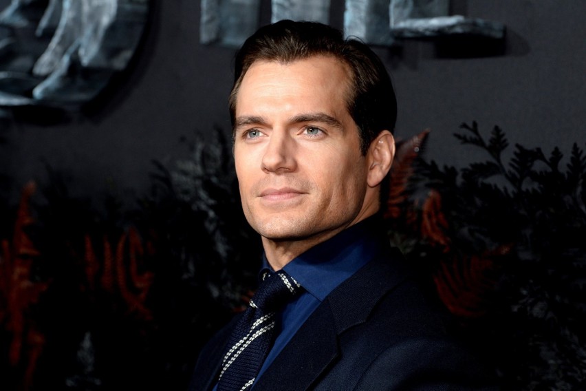 „Wiedźmin". Henry Cavill wróci do roli Geralta? Licznik podpisów bije i jest już ich blisko 300 tysięcy!